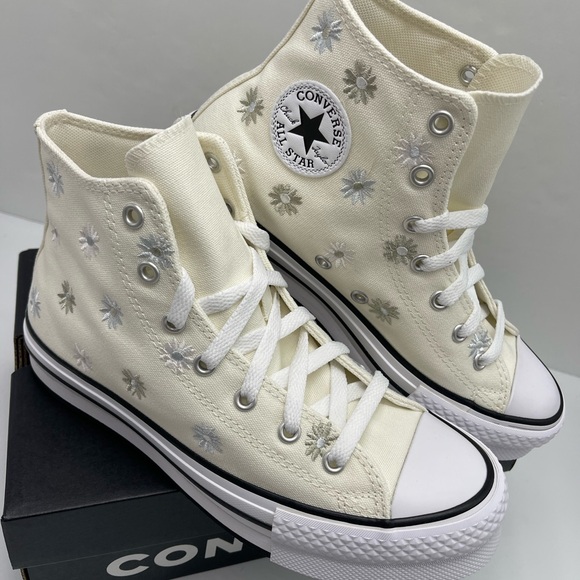 Converse WMNS Cream High-Top
CTAS EVA LIFT HI
EGRET/WHITE/PALE SURPLUS Sneakers - Picture 3 of 16